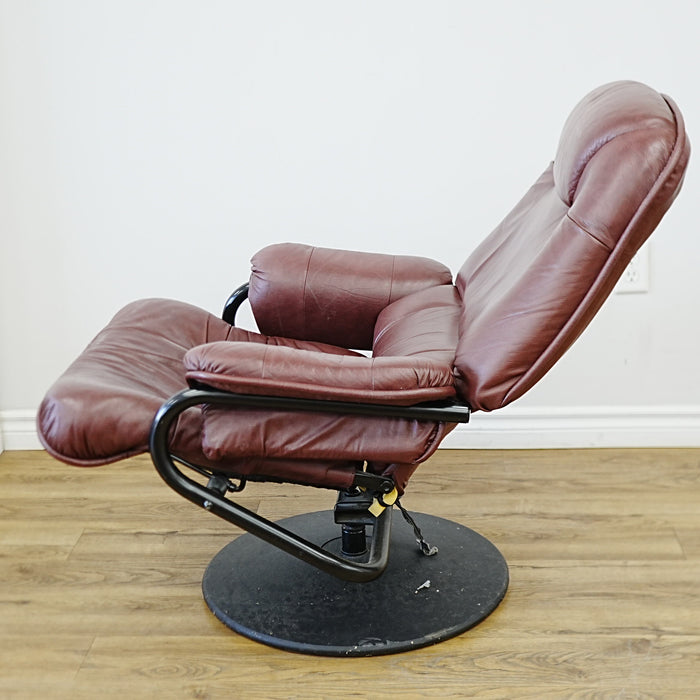 Swivel Recliner Chair in Maroon Leather – 27x24x39-Inch