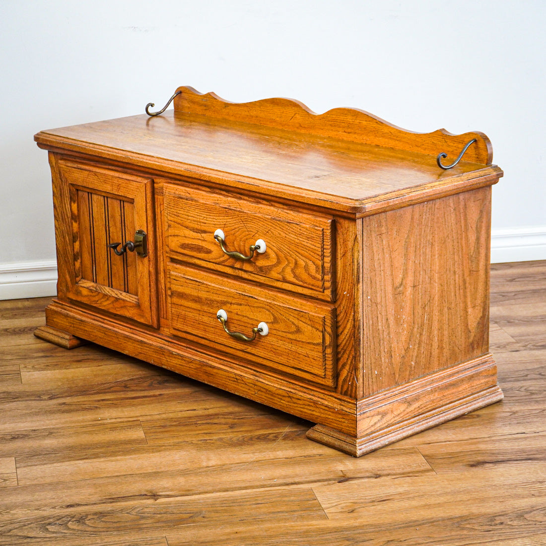 45-Inch W Hardwood Storage Chest with Organizer
