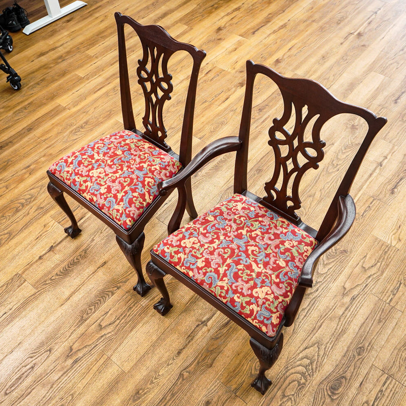 96-Inch Queen Anne Dining Table With 3 Leaves And 8 Chairs