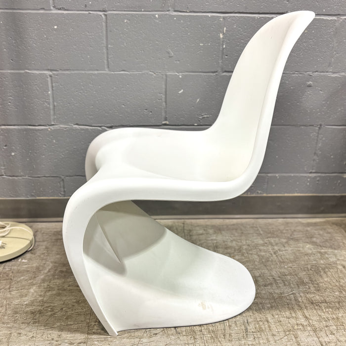 Modern Sculptural Chair in White