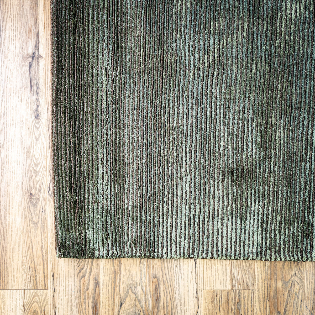 Hand Woven Wool Area Rug in Earthy Green/Olive, 60 x 90-Inches