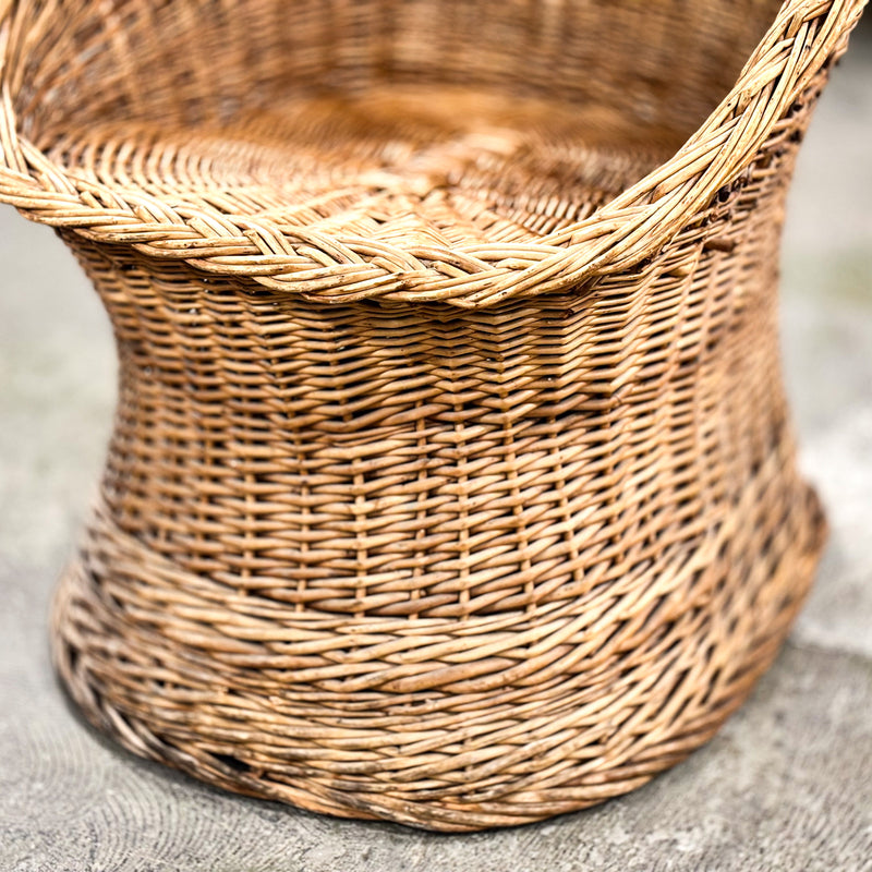 Wicker Accent Chair 25x30-Inch with Rounded Back