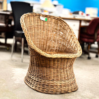 Wicker Accent Chair 25x30-Inch with Rounded Back
