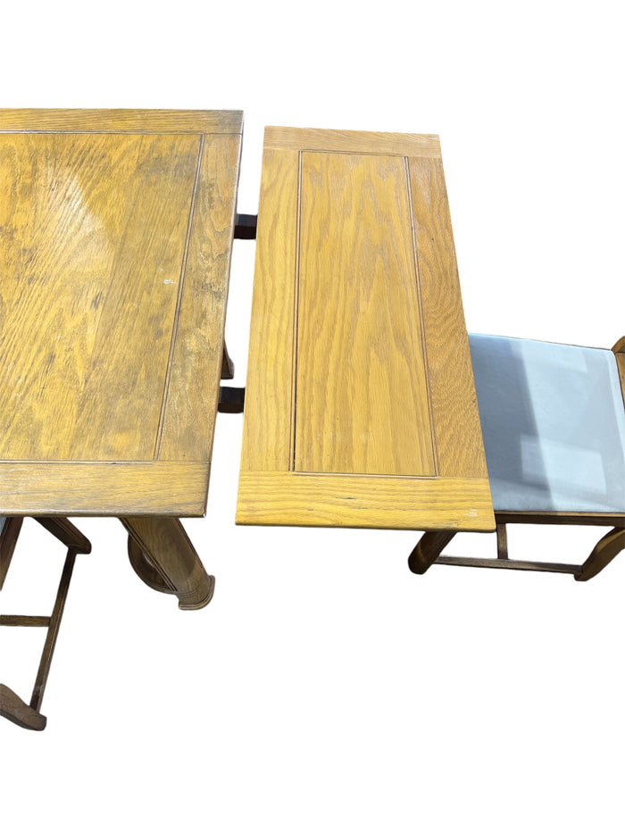 Extendable Light wood color Table with 4 Chairs