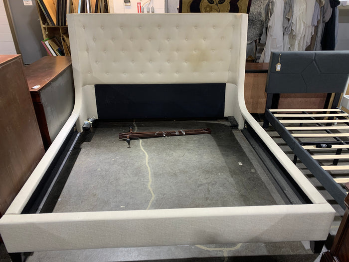 Hi-End Designer Bed (King Size)