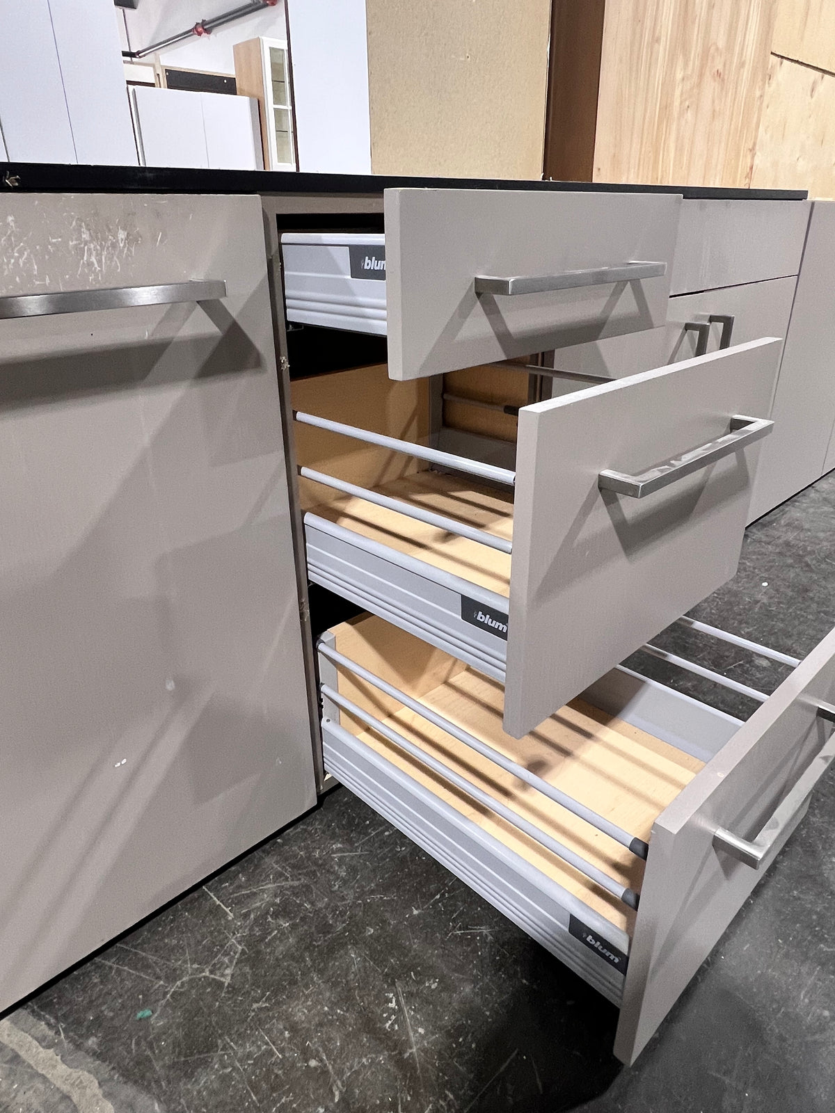 Gray Base Kitchen Set - 6 Cabinets