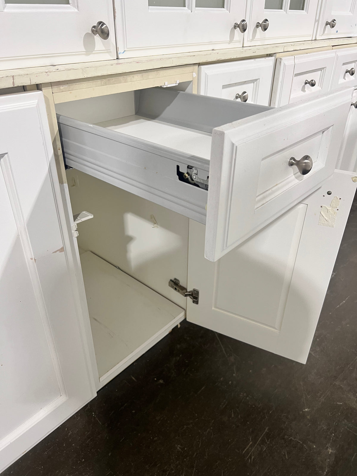 White Shaker Grande - Kitchen Set