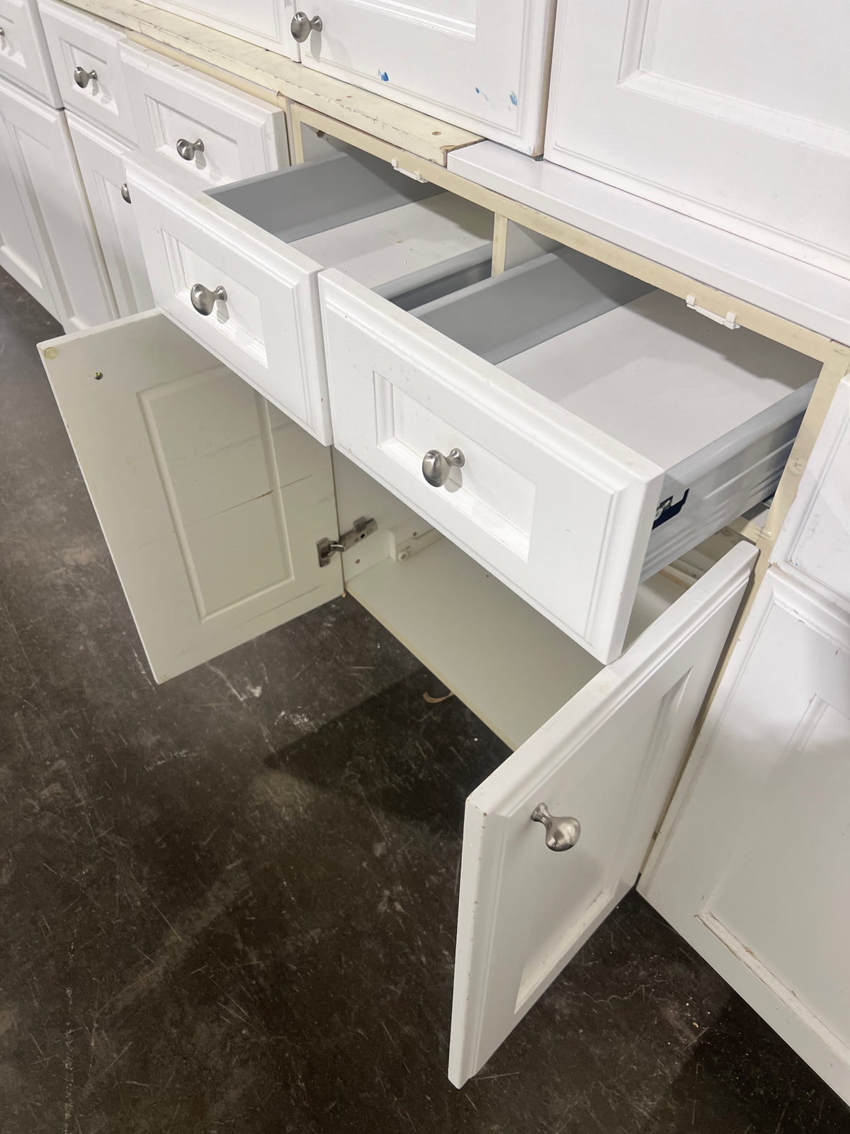 White Shaker Grande - Kitchen Set