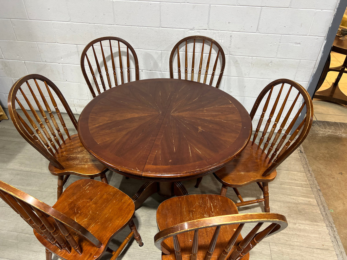 Dining Table with set of 6 chairs