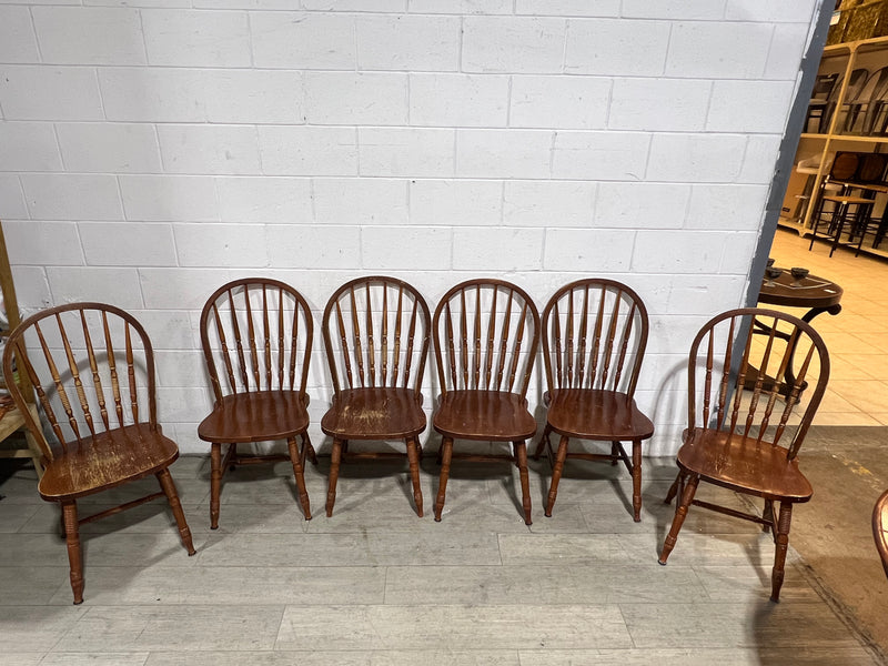 Dining Table with set of 6 chairs