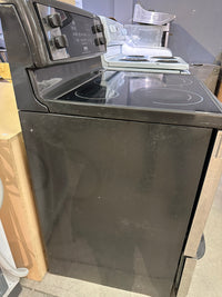 Black and stainless steel Electric Stove