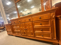 Wooden dresser w/ mirror