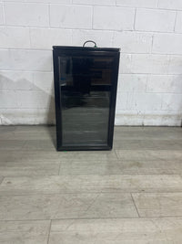 19"W mini fridge