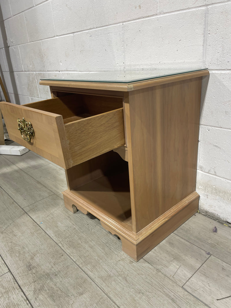 20"W nightstand with glass top