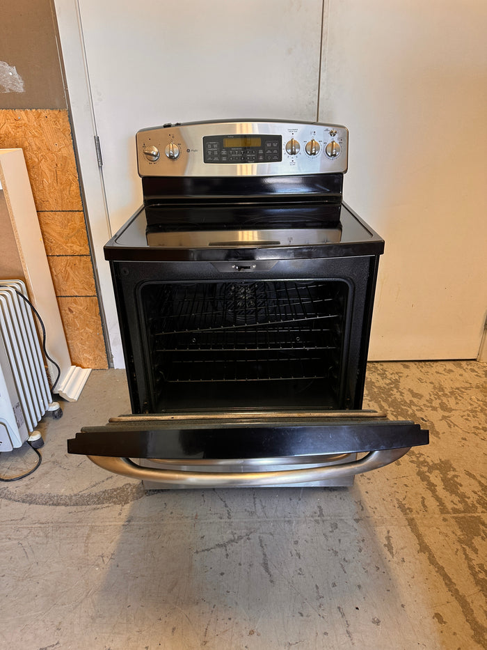 30" GE Electric glasstop stove