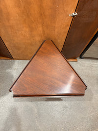 Folding triangle/circle table