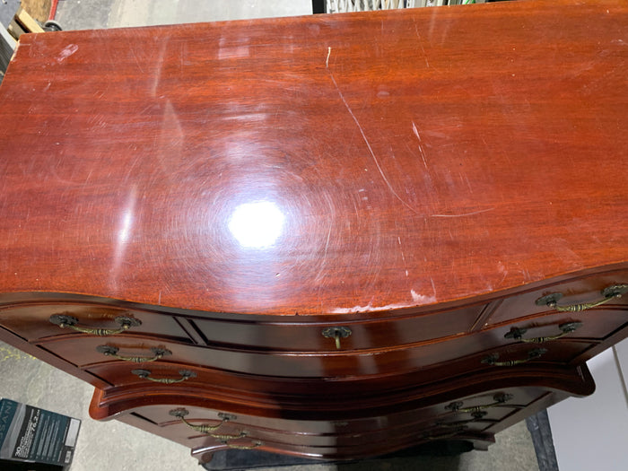 Queen Arm Style Chest