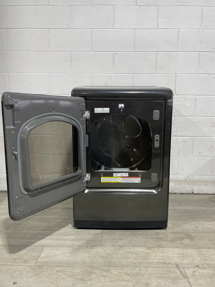 25.5"W Samsung Dryer