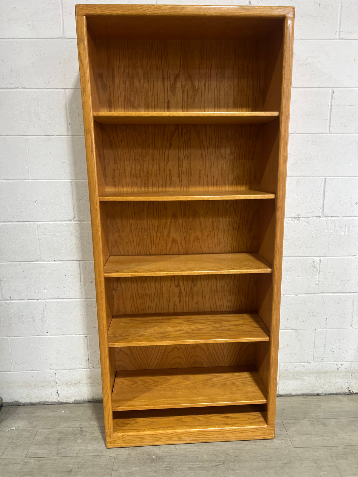 Book Case With 5 Shavles