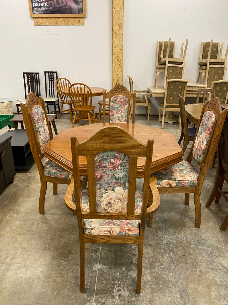 5 Piece Oak Floral Dining Set