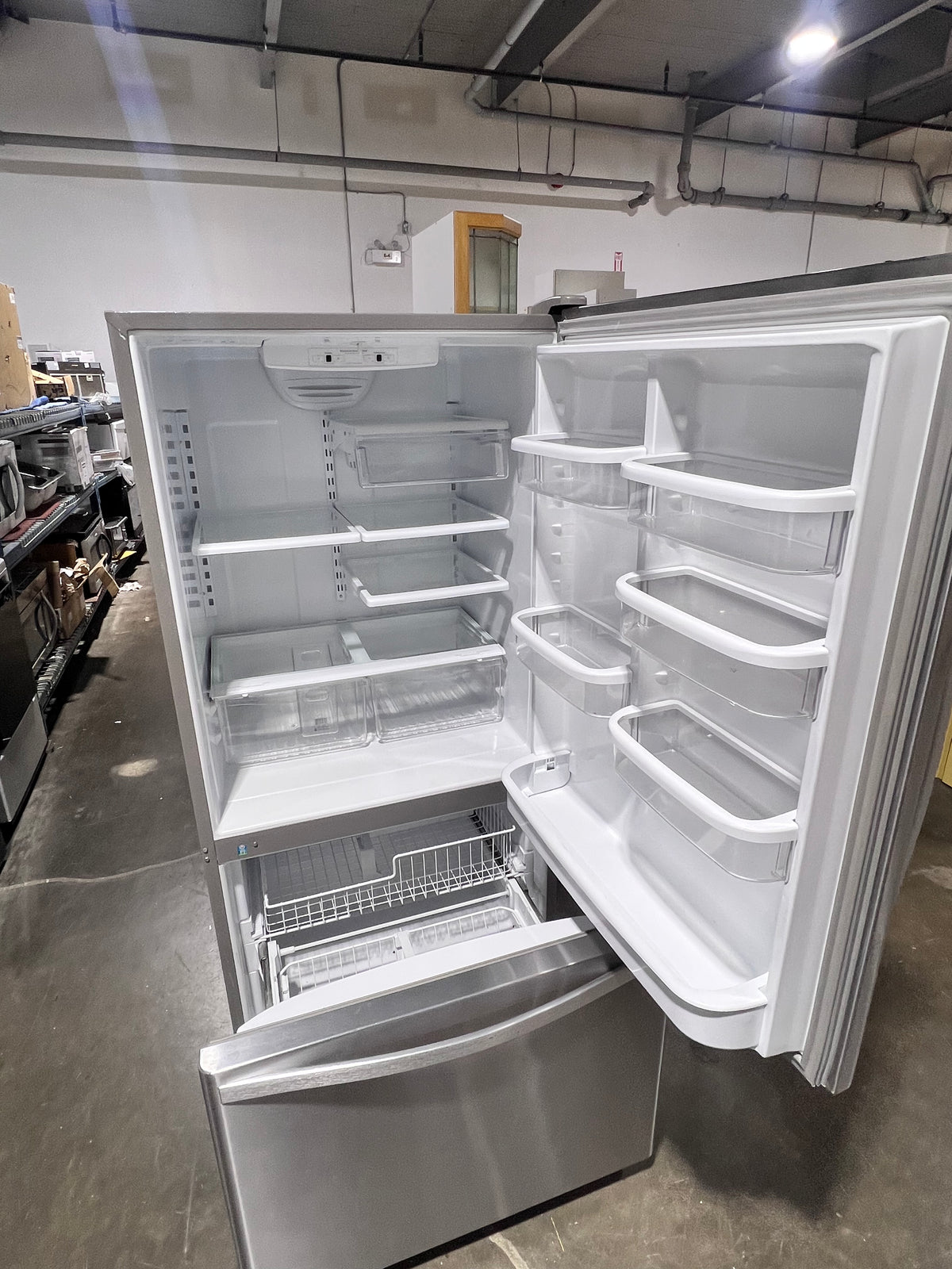 Whirlpool Stainless Steel Bottom Freezer Refrigerator 33ihch