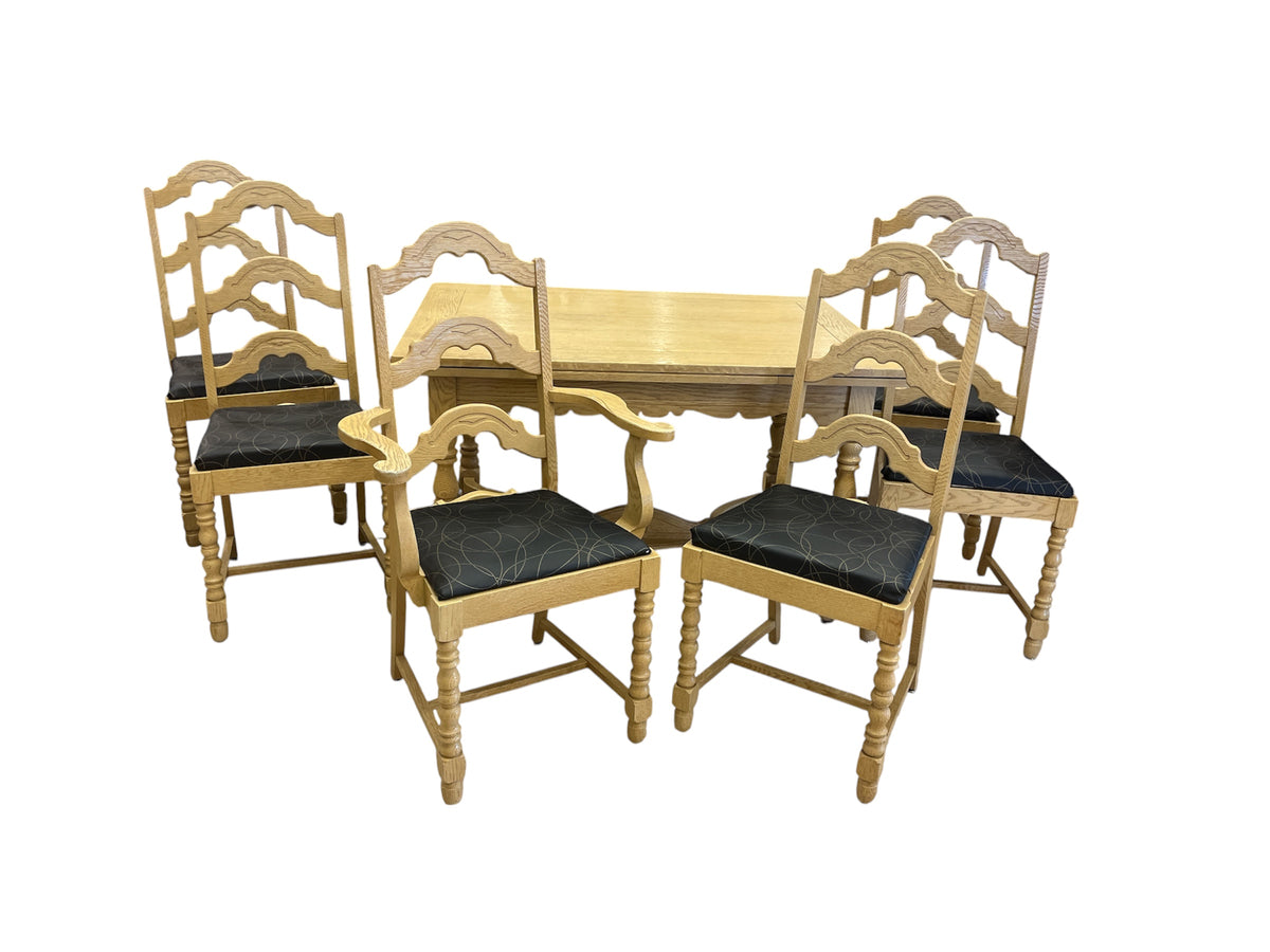 Light Oak Tone Expandable Dining Table with 6 Chairs