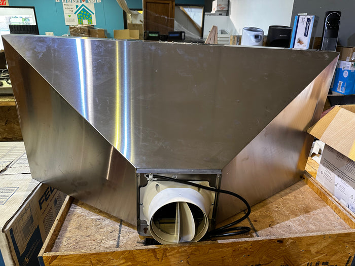 42" ZLINE Wall-Mount Range Hood