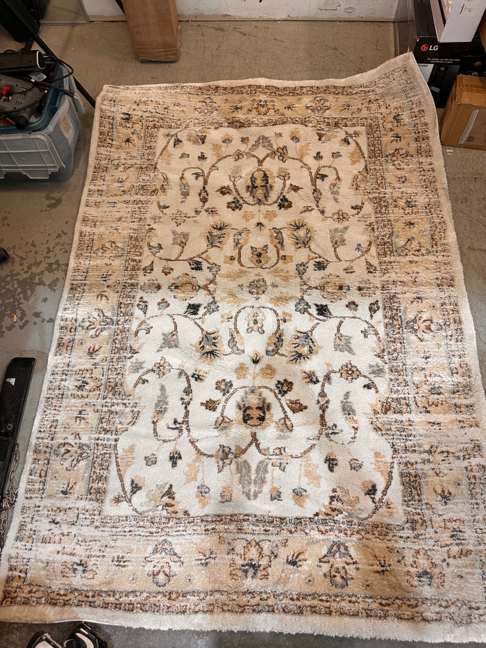 91 x 61.5 Area Rug