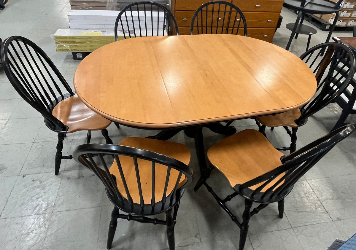 Light Wood Finish Adjustable Oval Dining Set W/6 Chairs