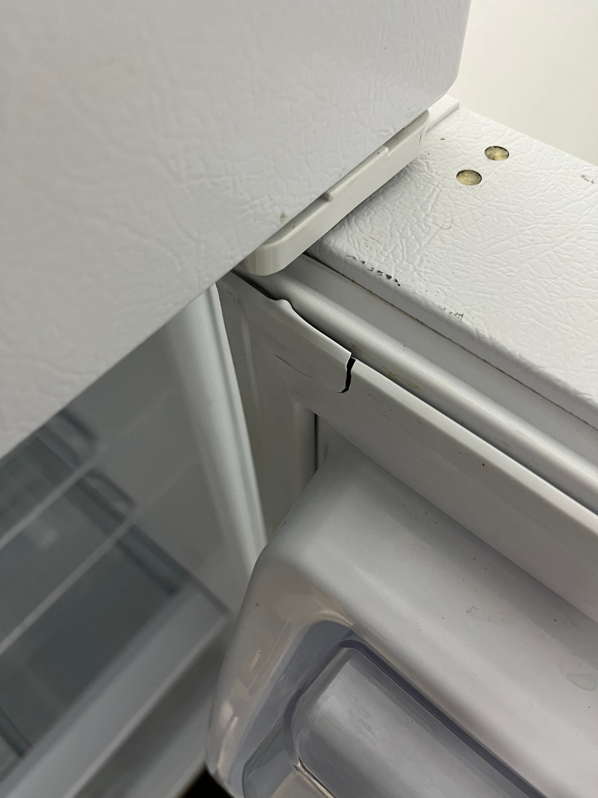 General Electric Top Mount Refrigerator