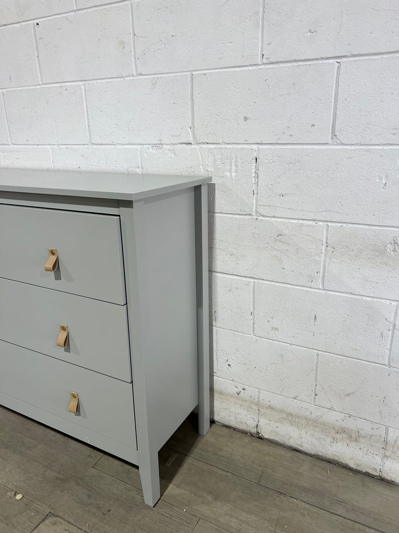 Kosmos 3 Drawer Dresser