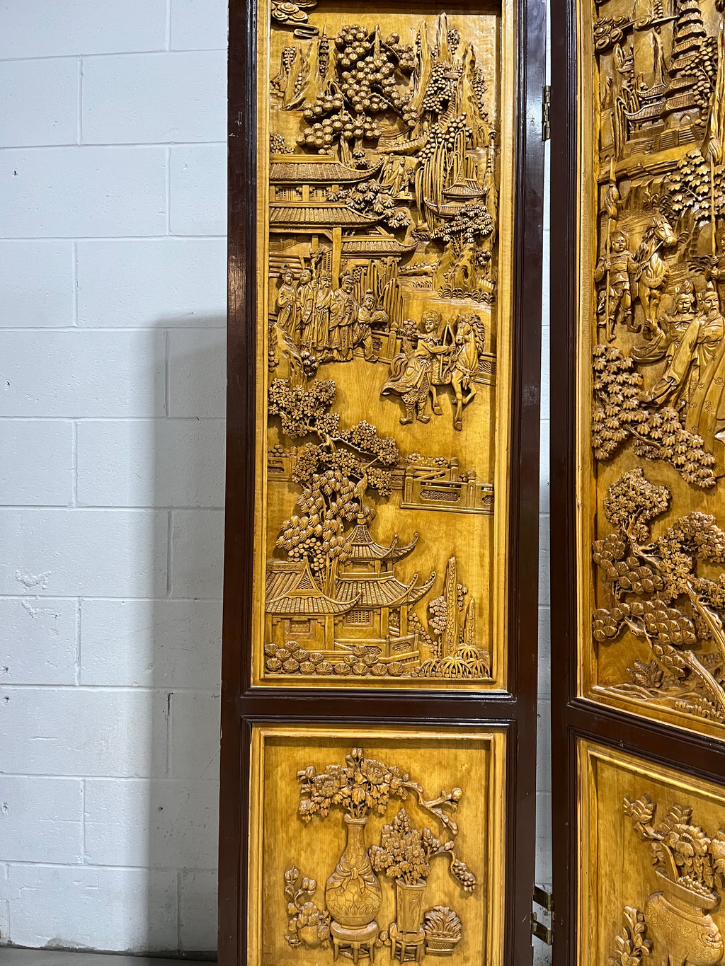 Handcarved Wooden Asian Room Partition
