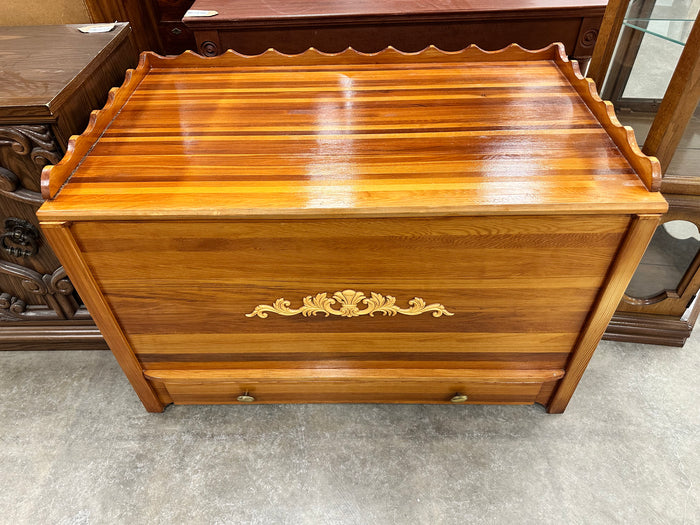 Red Cedar Vintage Cedar Hope Chest