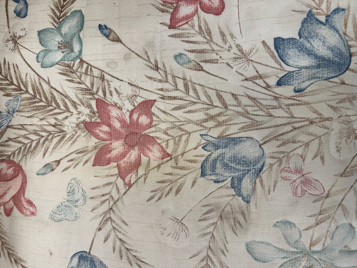 Sanderson "Clementine" Upholstered Loveseat