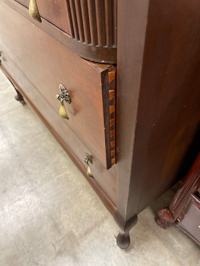 Antique Rolling Dresser With Mirror