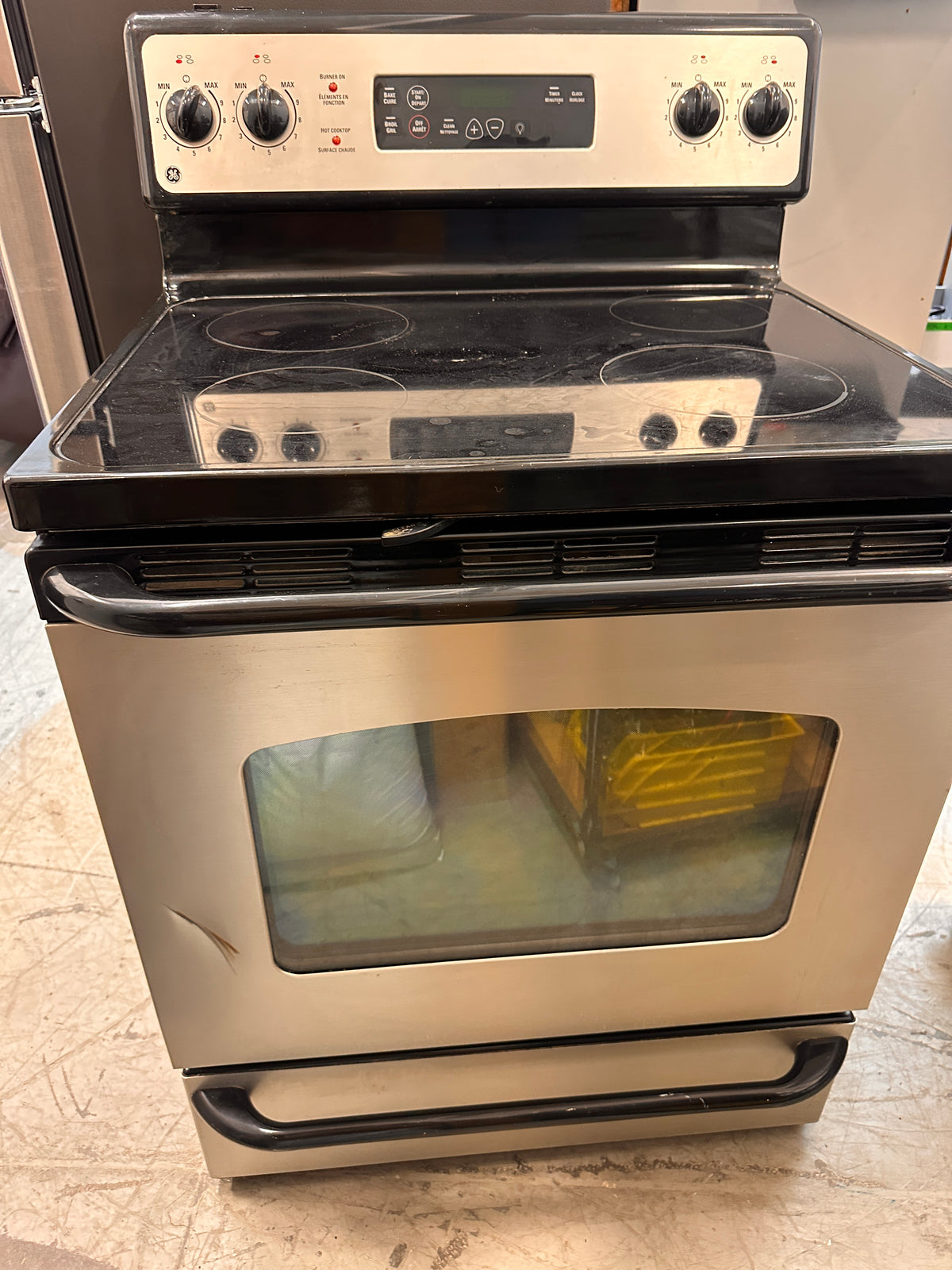 General Electronic Glasstop Stove