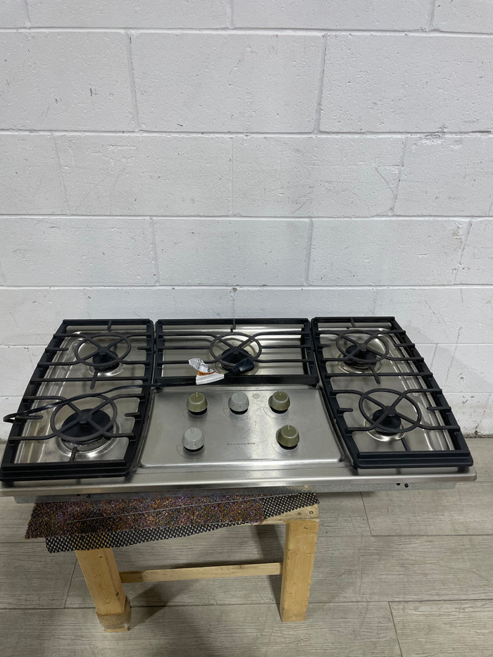 Cooktop with 5 Burners