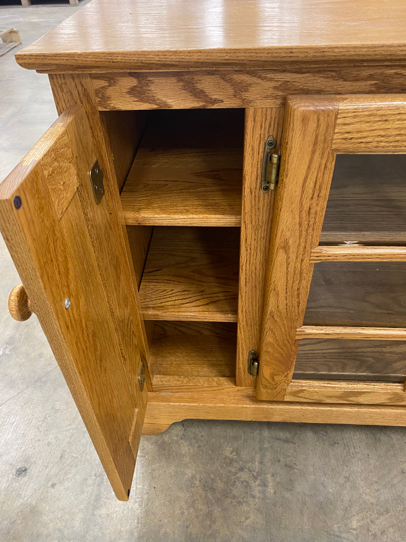 Rustic Farmhouse Oak Media Console with Ample Storage