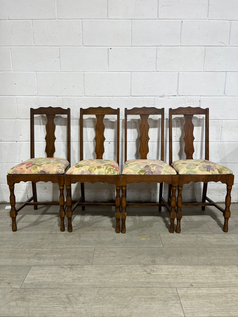 Solid Wood Table Dining Set W/ 4 Chairs & Leaves