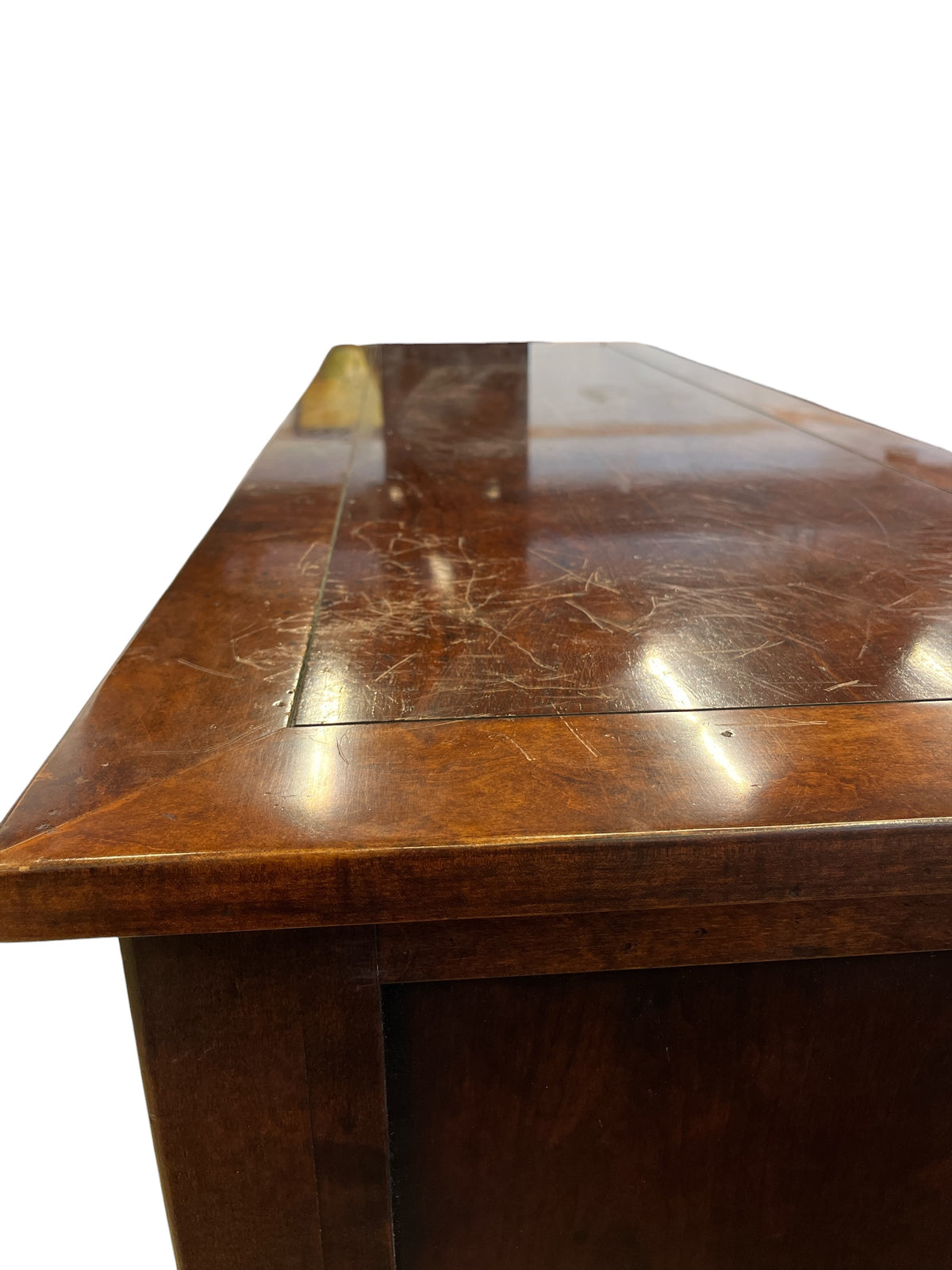 Hickory Chair Furniture Bombe-Style Mahogany Tone Dresser