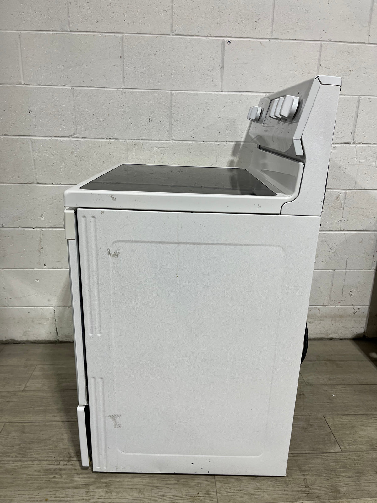 Electric Frigidaire Oven & Stove