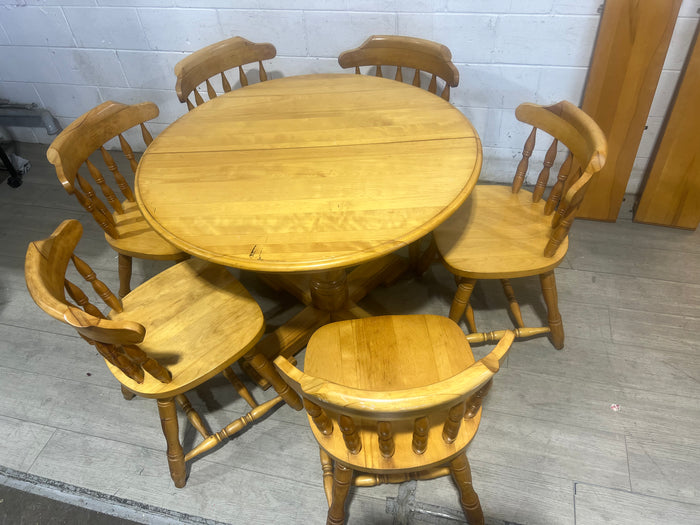 Pine Extendable Round Dining Set