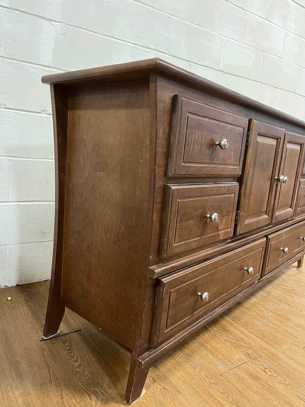 Server In Brown Cherry