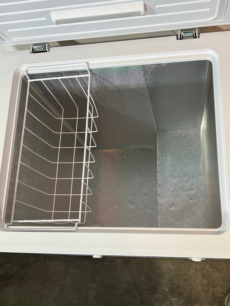 Insignia 5.0 Cu. Ft. Garage Ready Chest Freezer