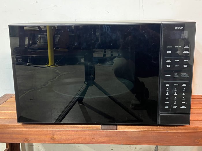 Wolf Microwave Oven 24.5"w