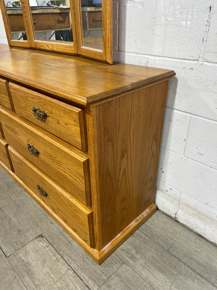 Simpson Cottage Dresser