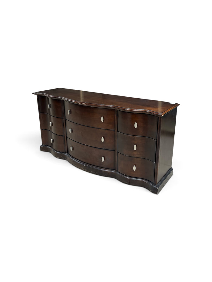 Waverly 9 Drawer Dresser