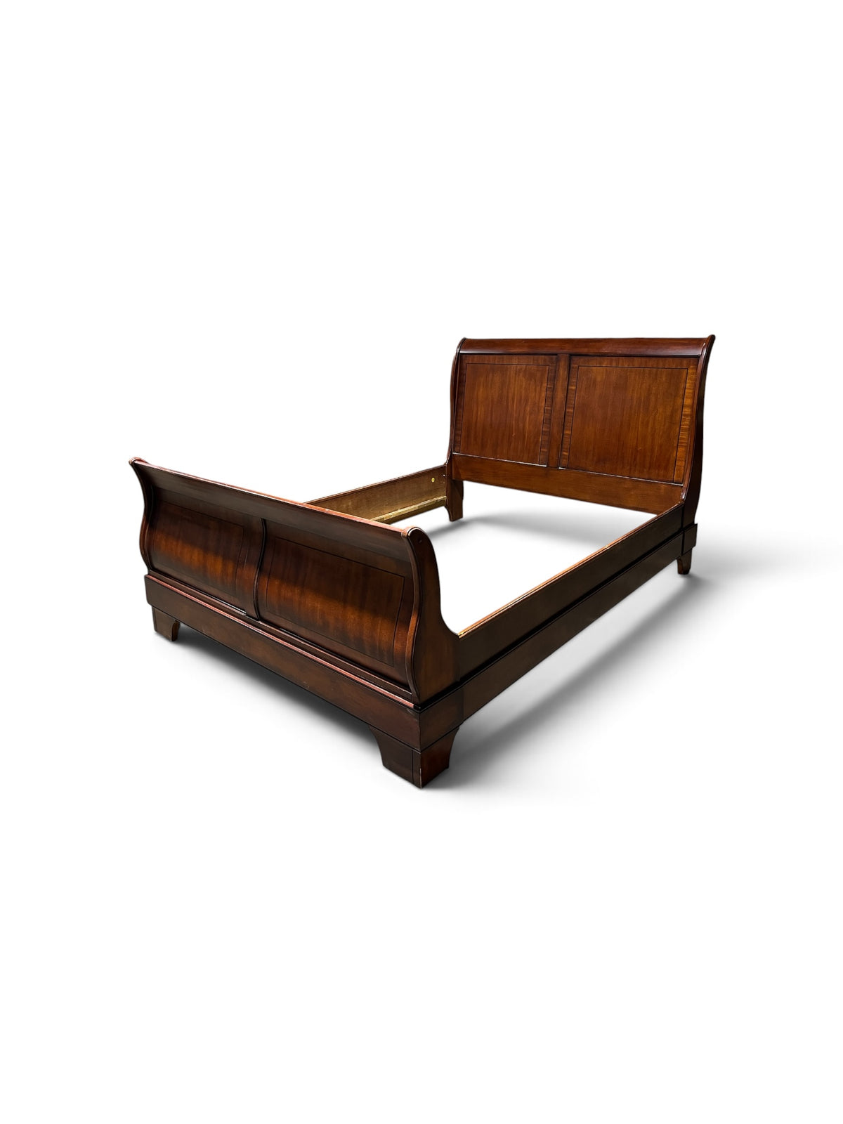 Traditional Wooden Sleigh Queen Sized Bed Frame