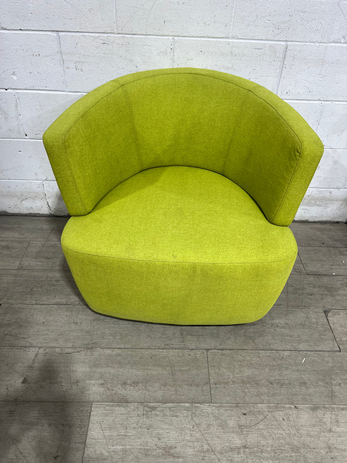 Vert Tub Swivel Chair