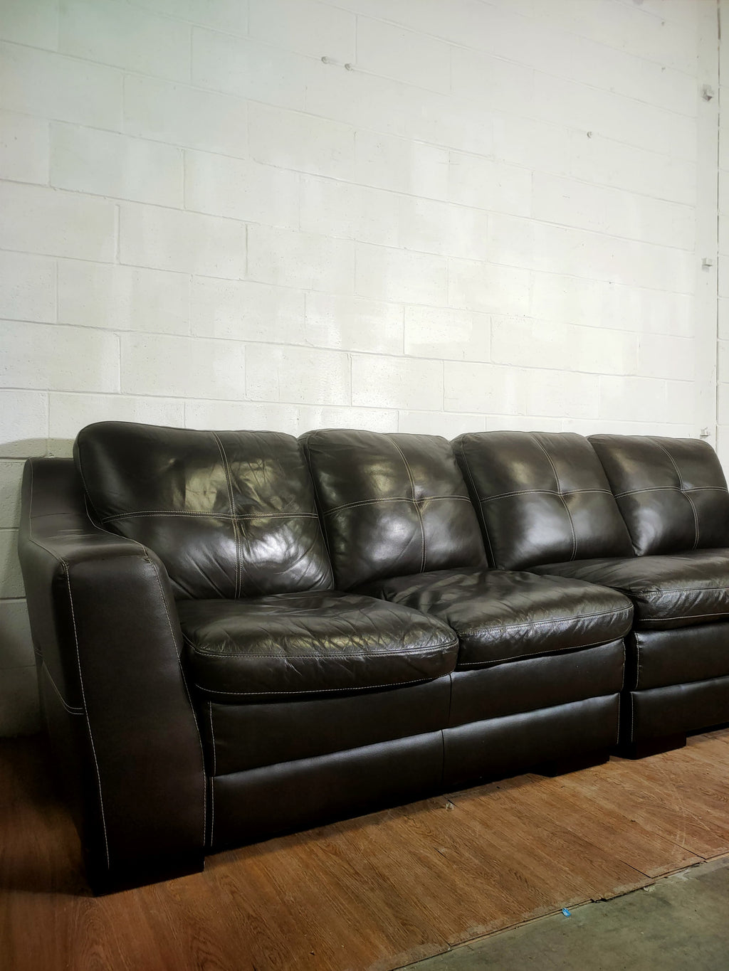 4 Seater Leather Sofa